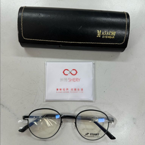 디자인 좋고 럭셔리한 국산 자존심 연예인 브랜드 미사용 비방트 프미에르 C7 메탈 안경 풀세트 판매 합니다 이미지