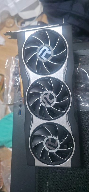asus rx6800 16gb 판매합니다. 이미지