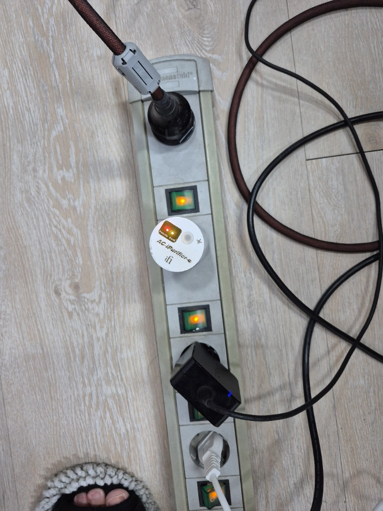 iFi AC iPurifier 전원 노이즈 필터 이미지