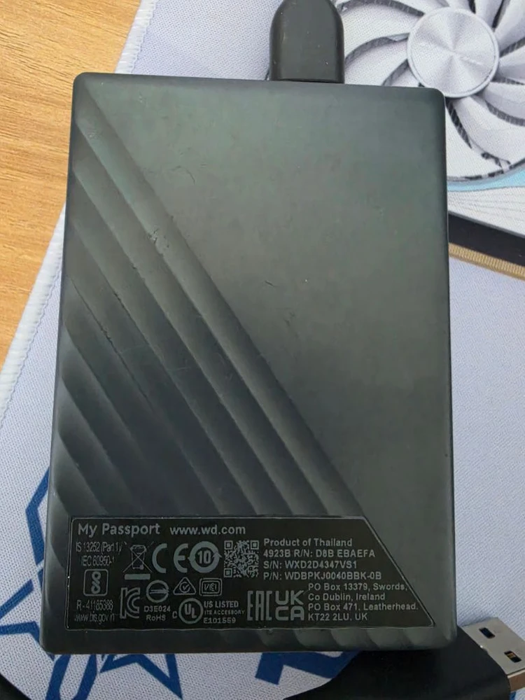WD 마이패스포트 4TB 외장하드 이미지