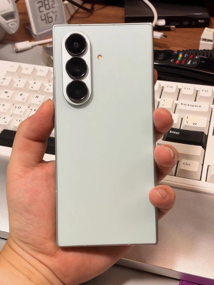 갤럭시 Z 폴드7 민트 512GB 팝니다 이미지