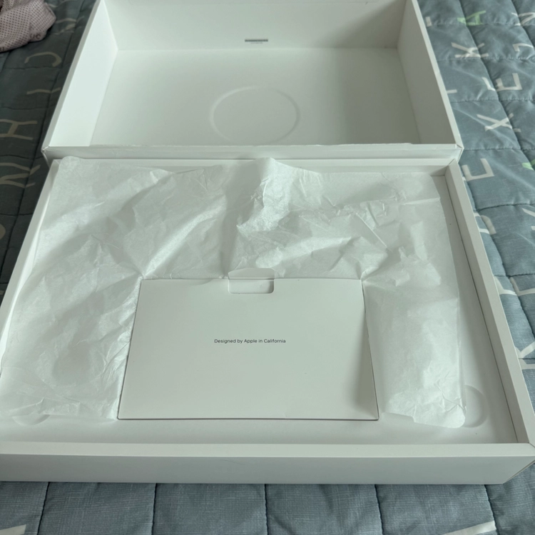 [박스 포함/S급] M5 맥북에어 13인치 (10코어/24GB/512GB) 판매합니다 이미지