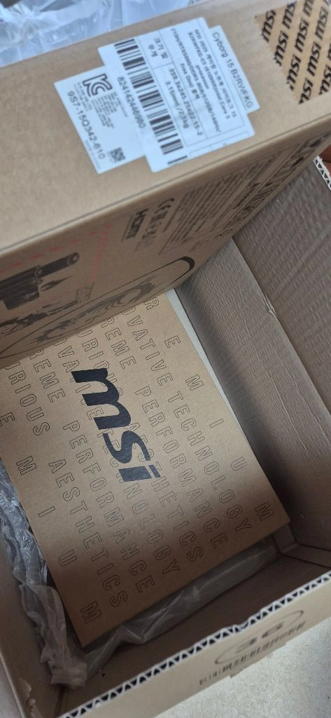 미개봉 새상품 RTX5060 인텔 코어5 i5 배그 고사양 컴퓨터 이미지