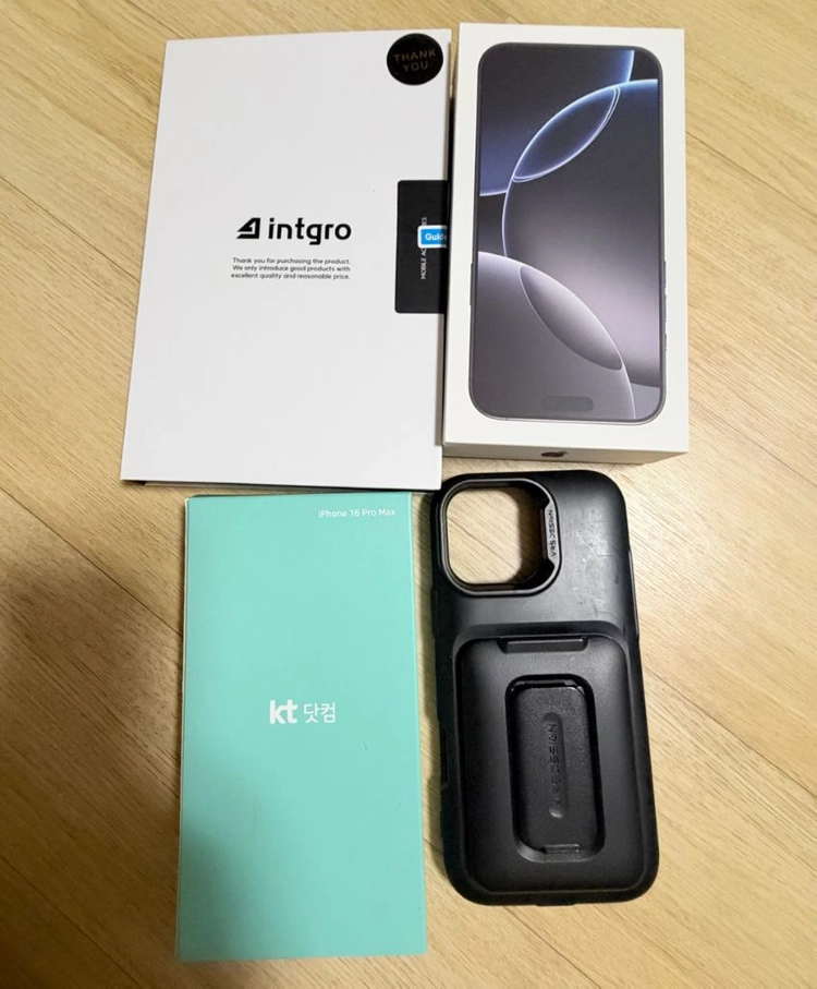 아이폰 16프로맥스 블랙티타늄 256GB 이미지