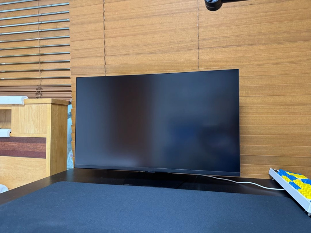 삼성 S32DG700 32인치 4K IPS 144hz (구매 일주일) 이미지