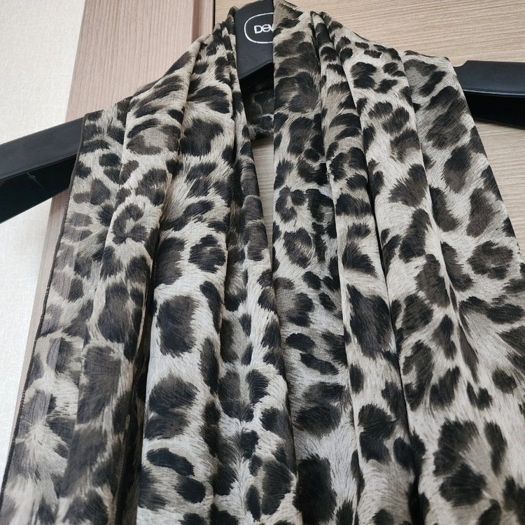 호피스카프 이미지