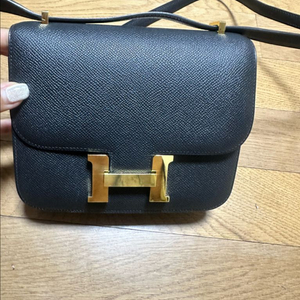 콘스탄스 18 이미지
