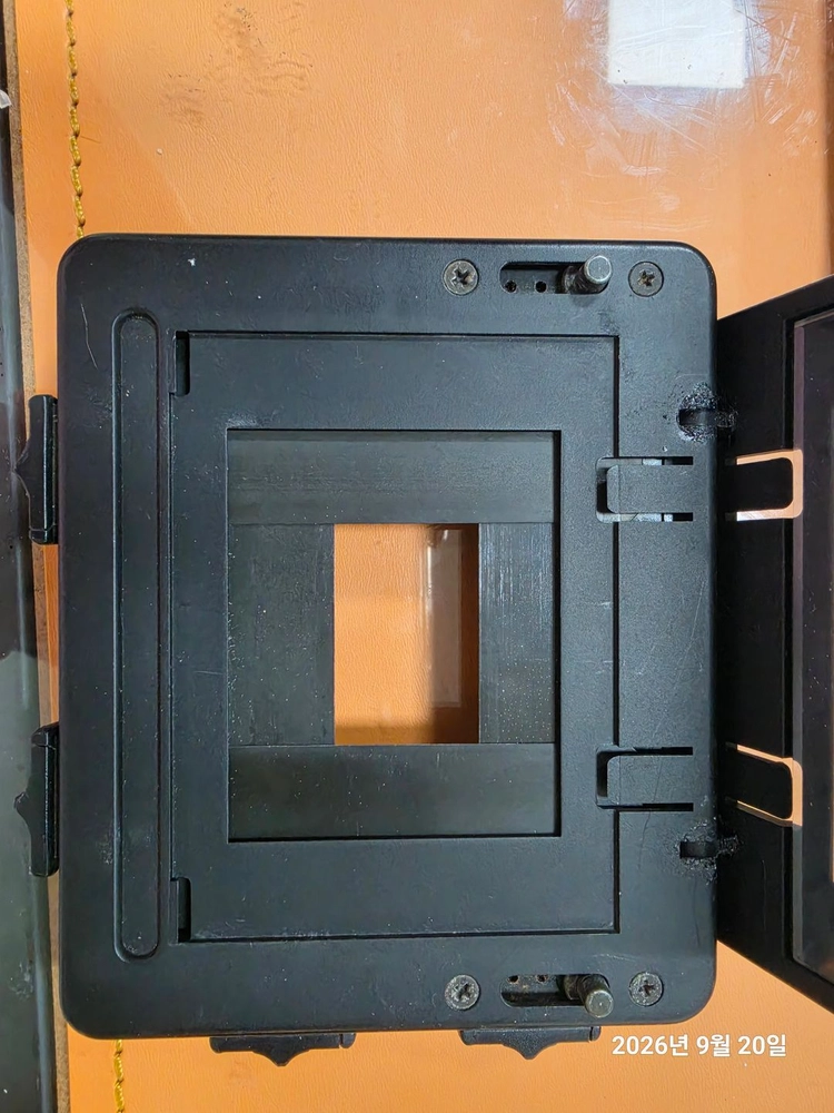 Kaiser 6x7cm용 복합 네거티브 캐리어 이미지