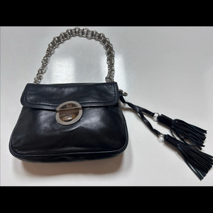 프라다 PRADA 블랙 레더 태슬 체인 숄더백 양가죽 명품백 미니백 이미지