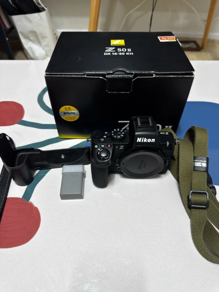 니콘 Z50II 팝니다. 신품급 - 안심되는 중고거래