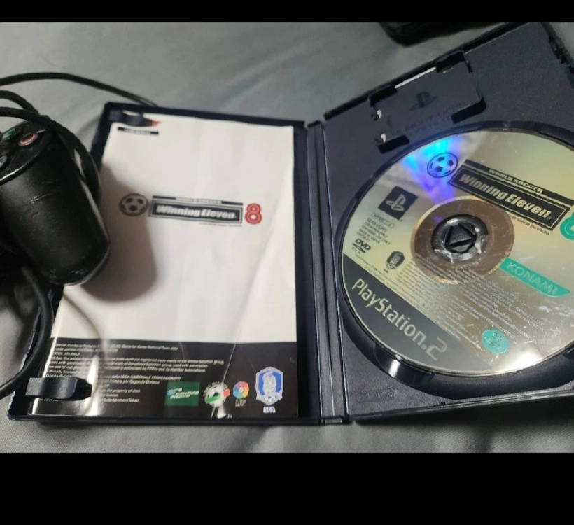 ps2 패드+위닝일레븐8 이미지