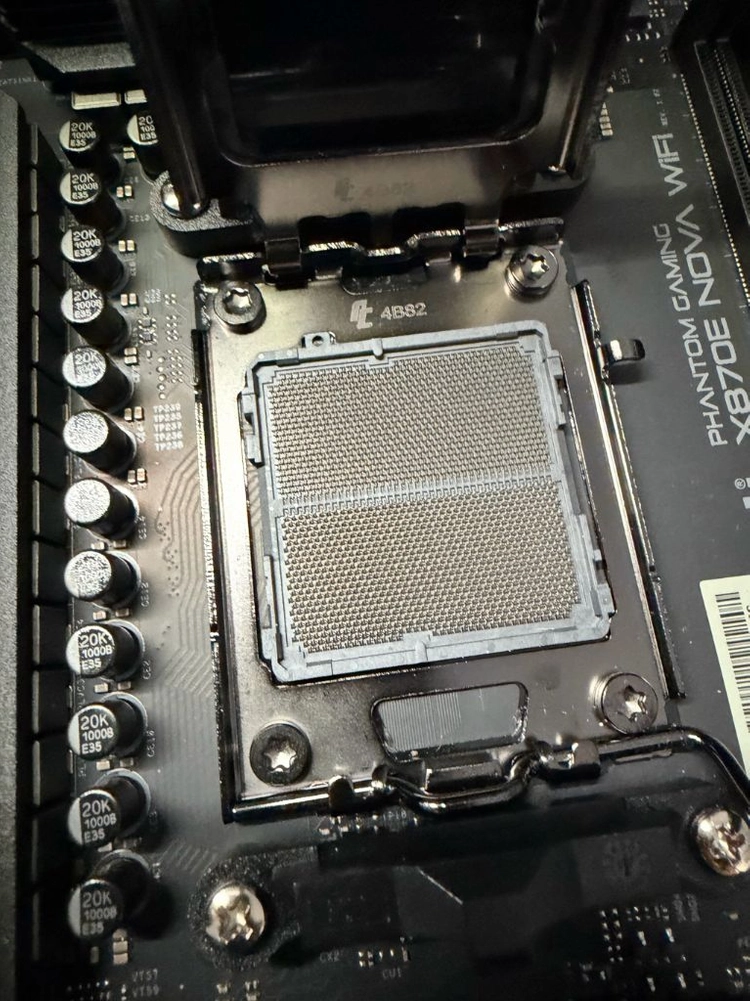 애즈락 X870E Nova 판매합니다. 이미지