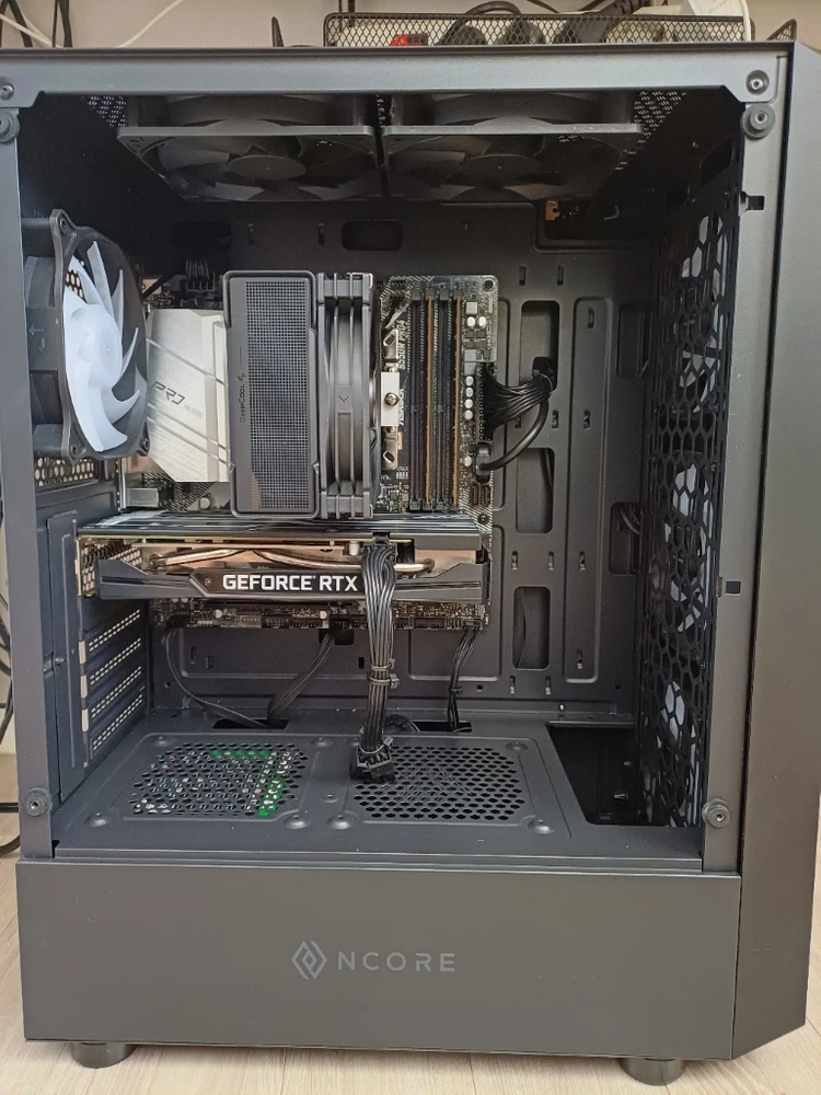 게이밍 컴퓨터 라이젠5 5600 + 2060슈퍼 + 500SSD + B550M 데스크탑 이미지