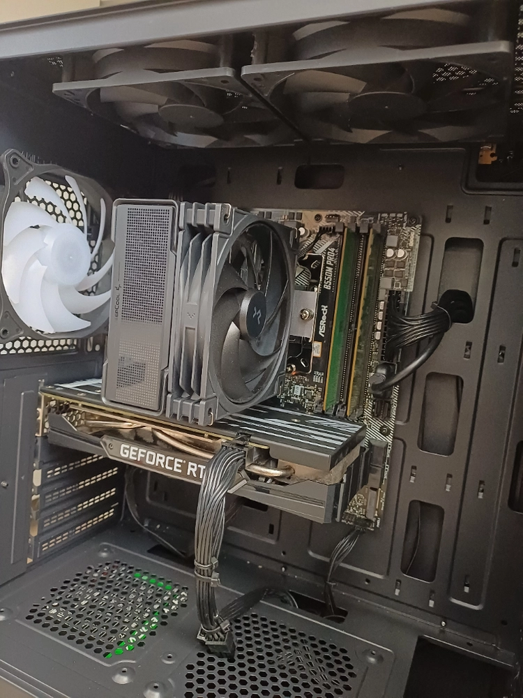 게이밍 컴퓨터 라이젠5 5600 + 2060슈퍼 + 500SSD + B550M 데스크탑 이미지