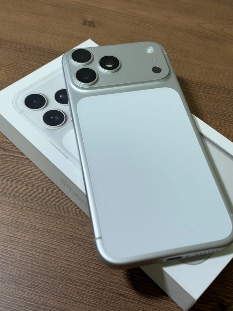 아이폰17 Pro Max 실버 256GB 판매합니다! 이미지