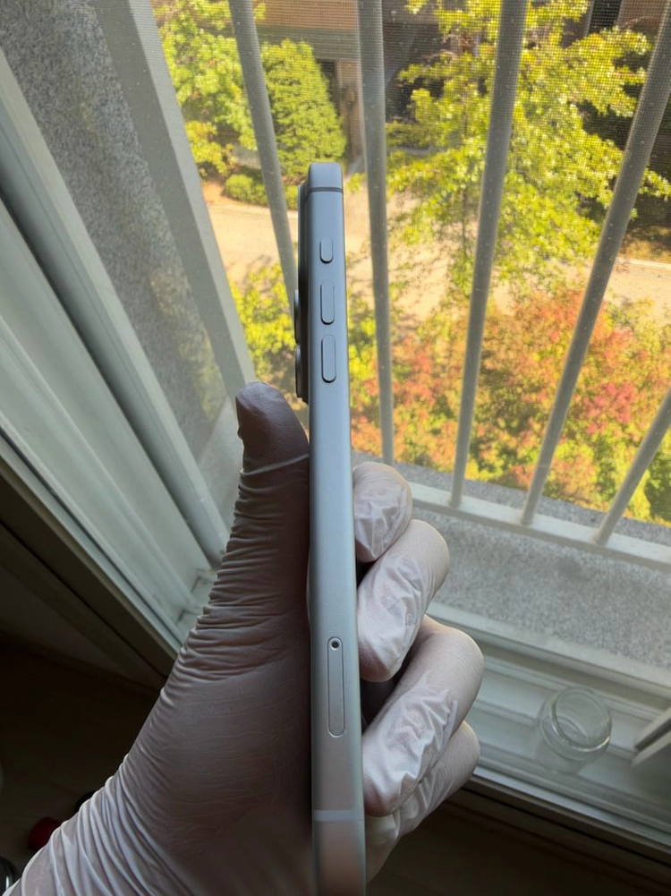 아이폰17 Pro Max 실버 256GB 판매합니다! 이미지