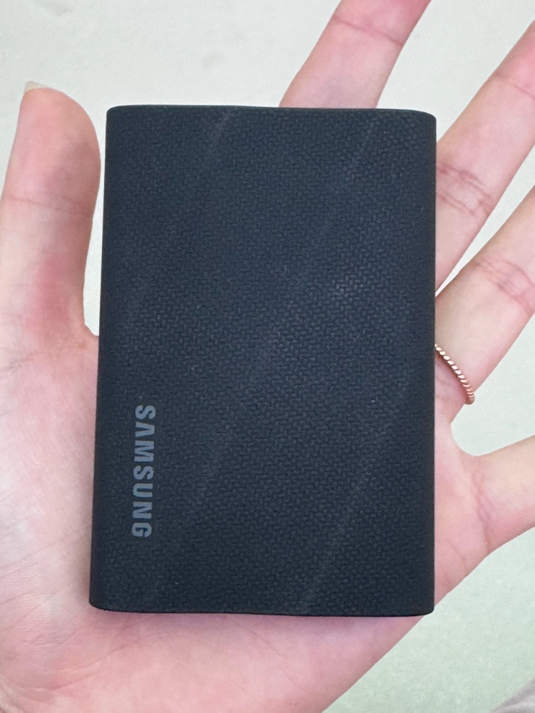 삼성 포터블 SSD T9 4TB 정품 - 안심되는 중고거래