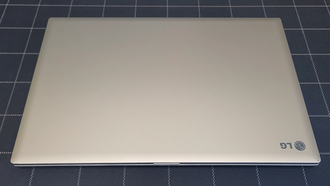 LG U560 i3-3세대 노트북 SSD128G+24GB, 램8GB, 새배터리 이미지