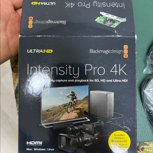 블랙매직 캡처카드 intensity pro 4k 팝니다 이미지