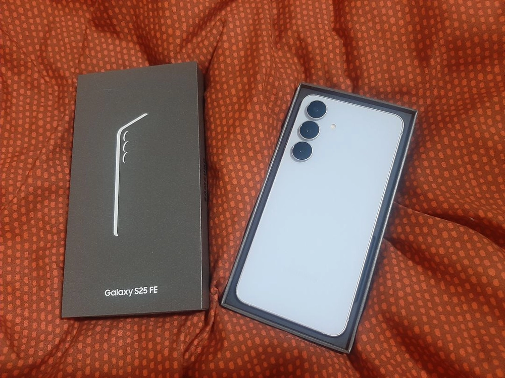 (급매,새상품) 삼성 갤럭시 S25 FE 256GB 단말자급제 미사용 아이스블루 이미지