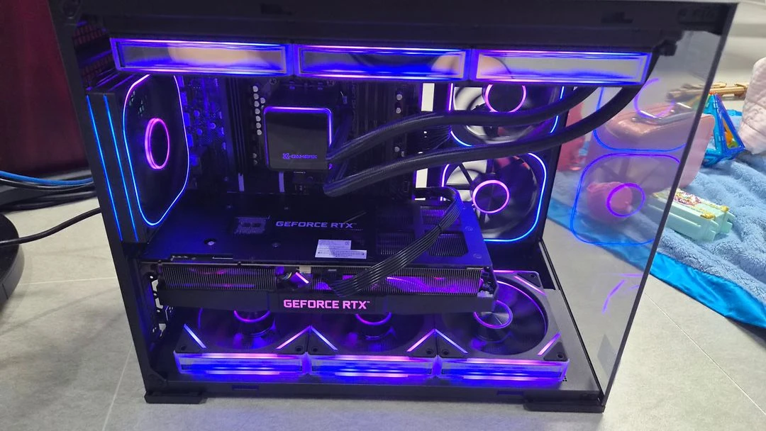 고성능 게이밍 컴퓨터 9800x3d 본체 팔아요 이미지