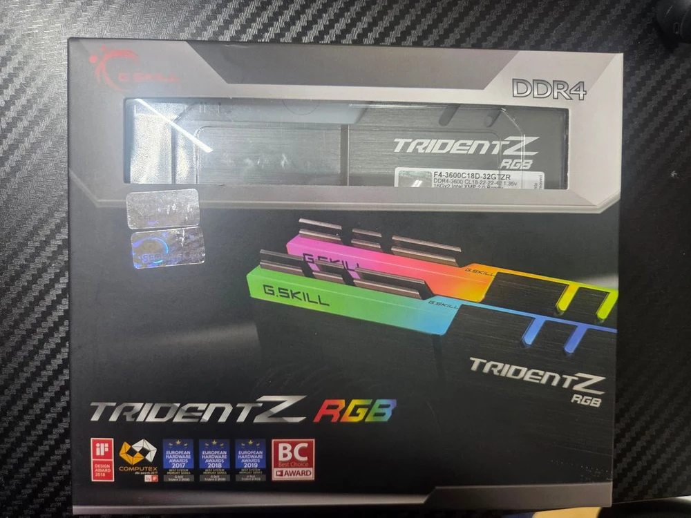 지스킬 램 G.SKILL DDR4-3600 CL18 TRIDENT Z RGB 패키지 (32GB(16Gx2)) 이미지