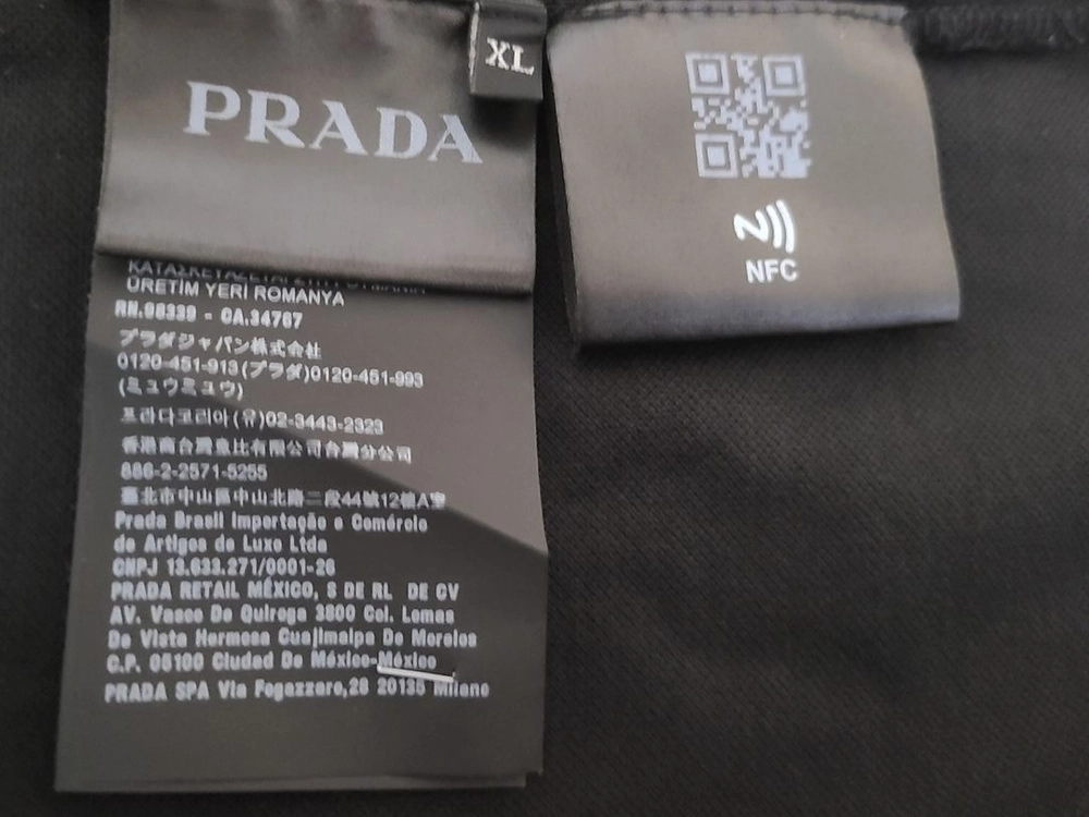 프라다 카라 반팔티 맨투맨자켓패딩루이비통프라다디올셀린느톰브라운몽클레어스톤아일랜드에르메스준지 이미지