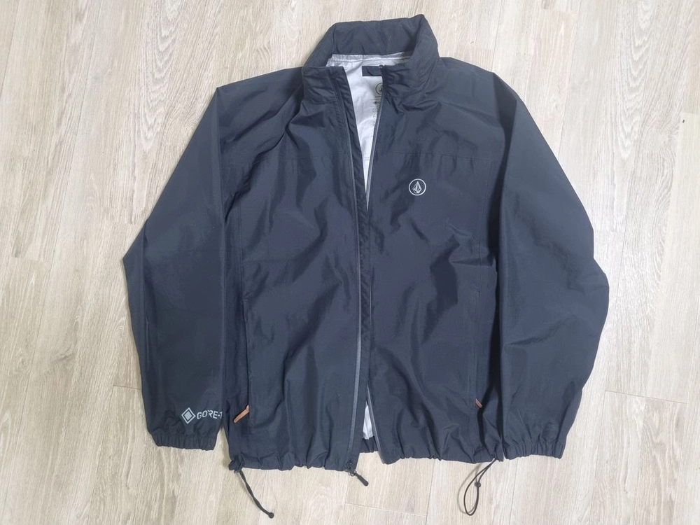 볼컴 고어텍스 자켓-블랙 엑스라지(xl) 팝니다. VOLCOM의 GORE-TEX 쉘 스노우보드 보드복 이미지