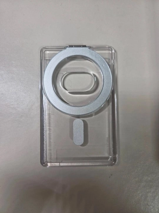아이폰 16프로 128GB 화이트 티타늄 이미지