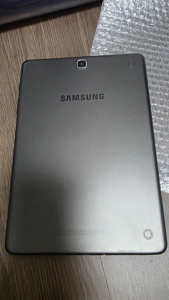 삼성SM-P550 이미지