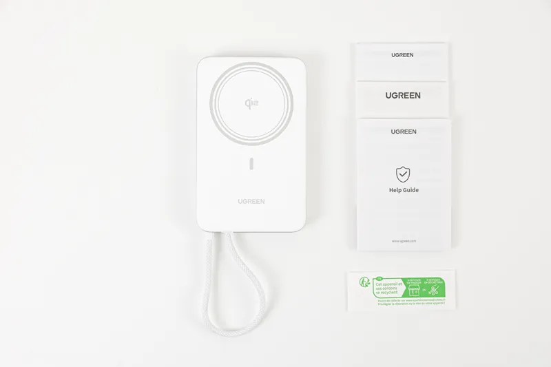 UGREEN 유그린 MagFlow Air PB570 10000mA 맥세이프 보조배터리 판매합니다. 이미지