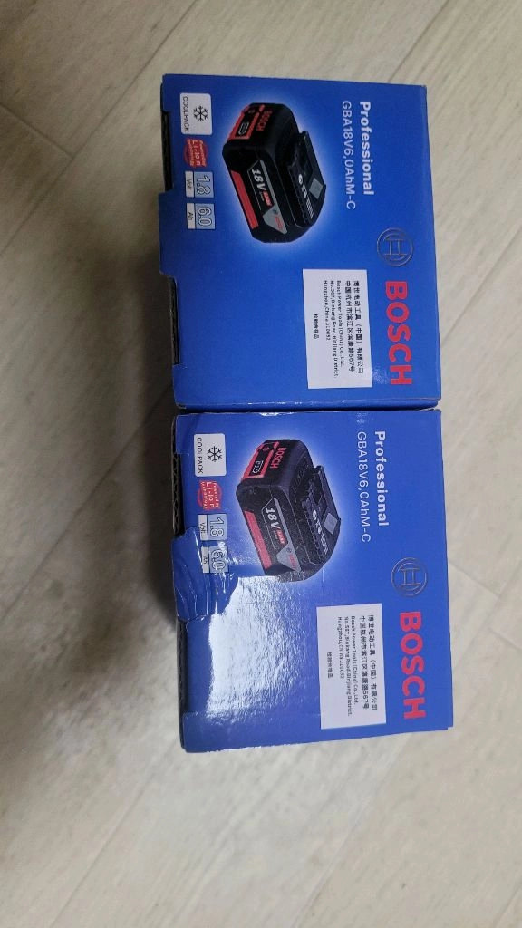 보쉬 배터리2개 6.0암페어 이미지