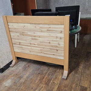 원목 파티션 프레임 이미지