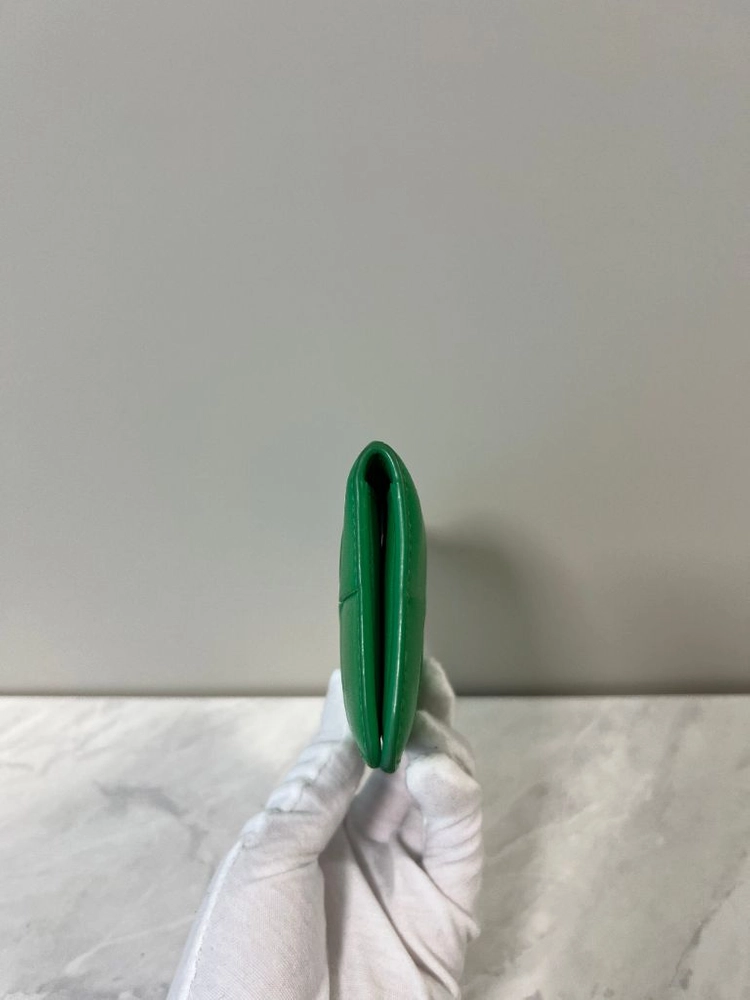 보테가베네타 플랩 카드지갑 이미지