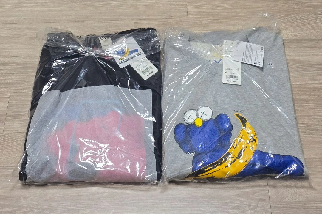 유니클로 KAWS 콜라보 맨투맨 블랙 xl 이미지