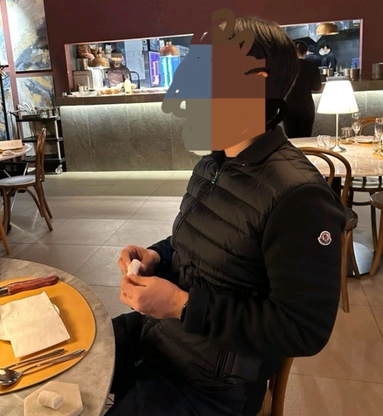 몽클레어니트패딩 새거임 25년구입 이미지