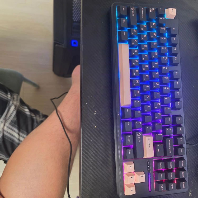 7800x3d rx7600 모니터 주변기기 풀세트 이미지