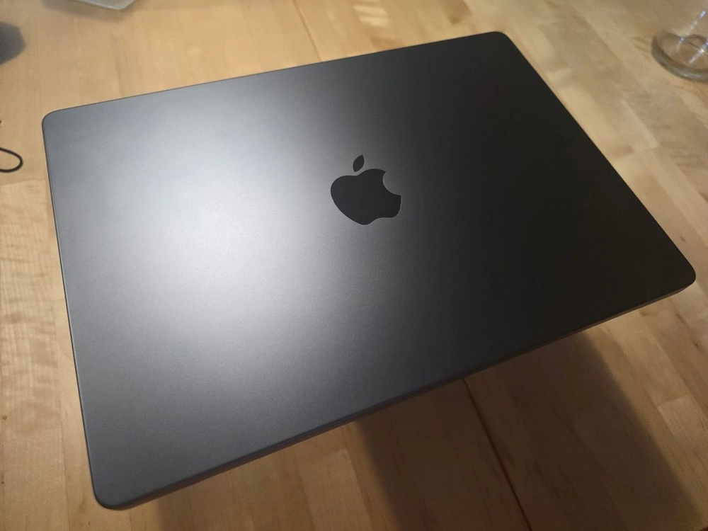 맥북프로 M5 32GB 1TB - 안심되는 중고거래