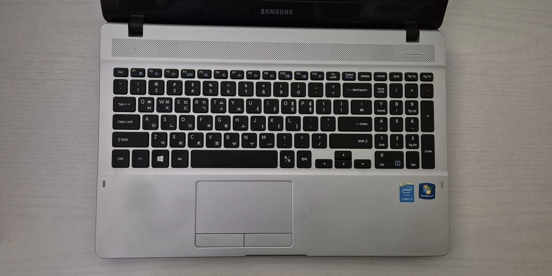 삼성전자 15.6인치 노트북(i7-4712MQ/DDR3 8GB/SSD 128GB/HDD 500GB) 이미지