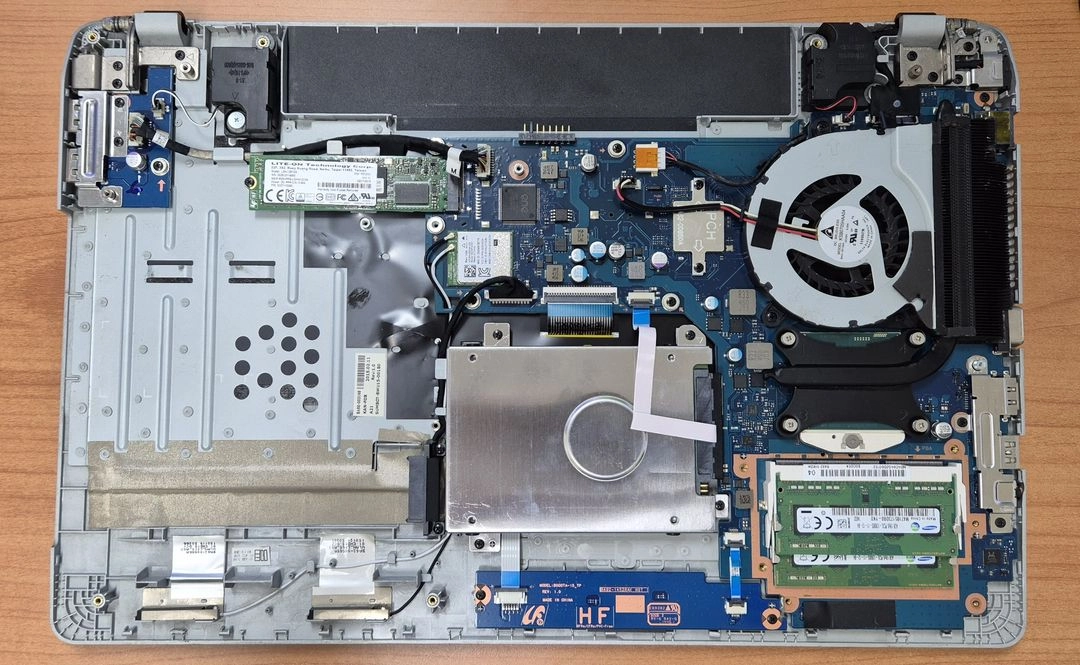 삼성전자 15.6인치 노트북(i7-4712MQ/DDR3 8GB/SSD 128GB/HDD 500GB) 이미지