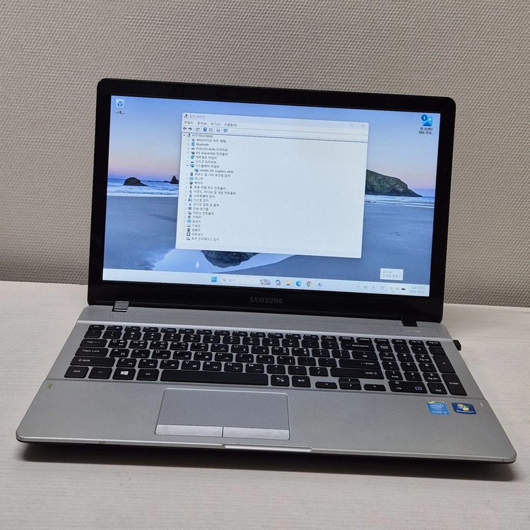 삼성전자 15.6인치 노트북(i7-4712MQ/DDR3 8GB/SSD 128GB/HDD 500GB) 이미지