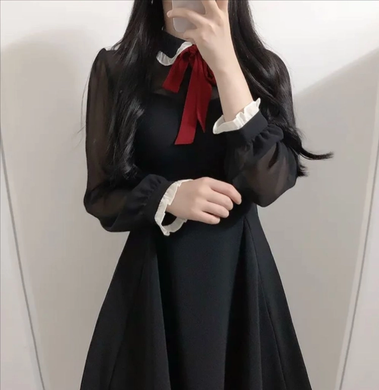 배색 리본 원피스 이미지