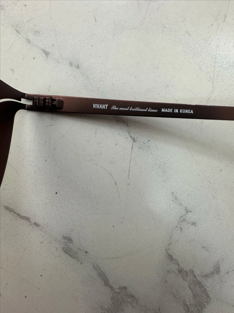 매혹적인 국산 연예인 애용 명품 VIVANT 비방트 pomme C2 버건디 메탈 선글라스 미사용 팝니다 이미지