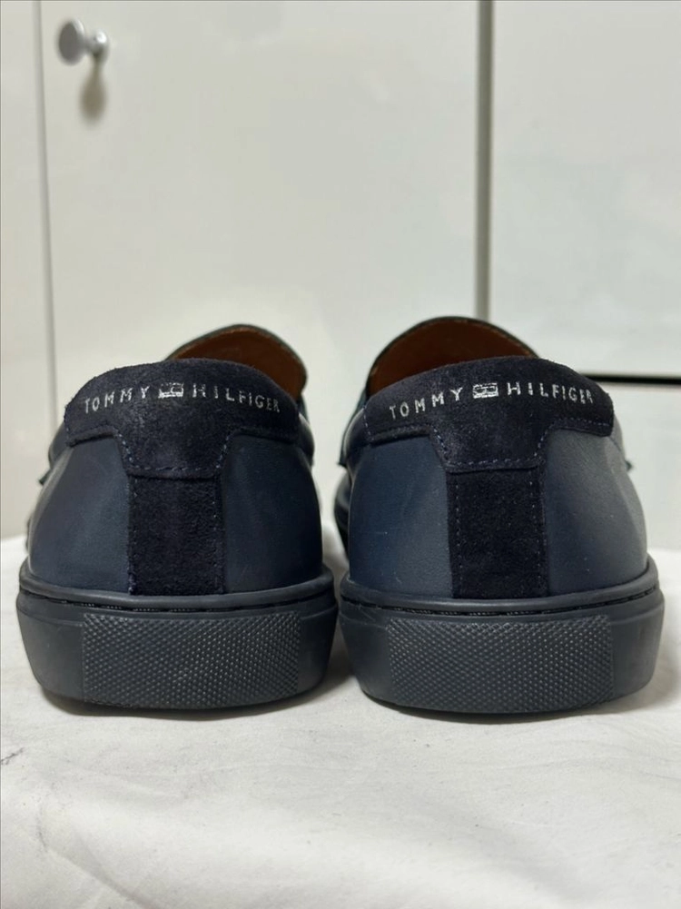 Tommy Hilfiger 포르투갈산 네이비 블루 페니 로퍼 캐주얼 가죽 구두 이미지