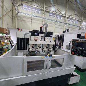 4SP CNC 밀링머신 이미지