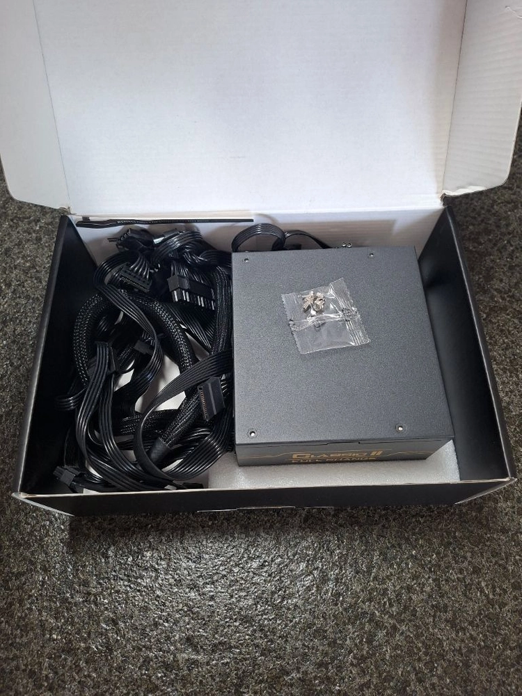 700w atx 3.1 power 이미지