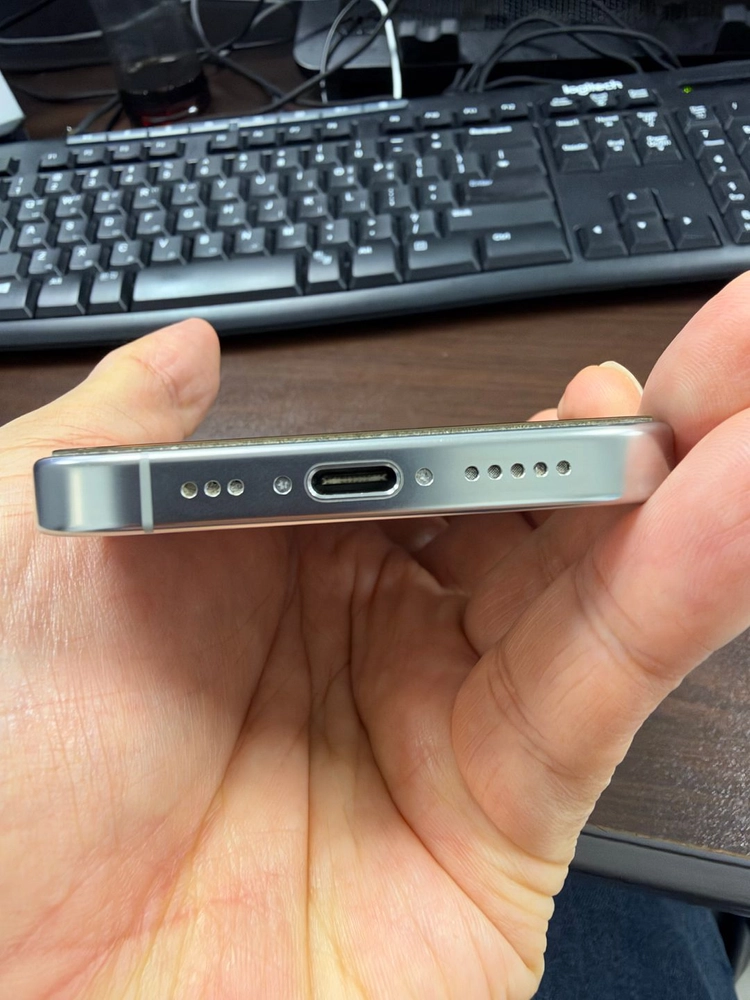 아이폰 16 Pro 512GB 실버 자급제 판매합니다 이미지