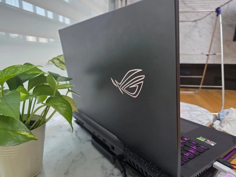 ROG Strix 17 노트북 DDR532기가, SSD2테라, 3080 이미지