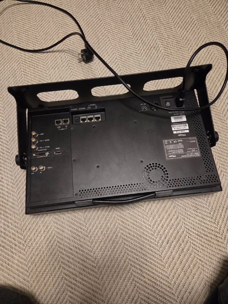 TVLOGIC LVM171A 17인치 이미지