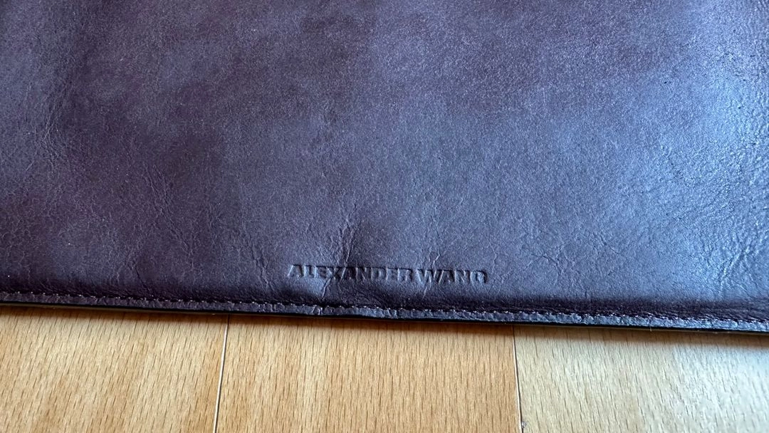 알렉산더왕 ALEXANDER WANG 클러치 지갑 정품 이미지